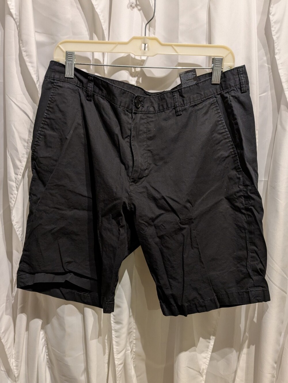 B4 H&M Men's Chino Shorts Size 34R Dark Gray Black Flat Front Cotton Regular Fit